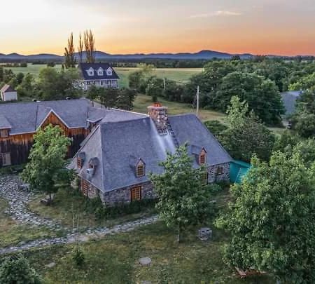 Auberge Le P'Tit Bonheur Saint-Laurent-de-l'ile d'Orleans المظهر الخارجي الصورة