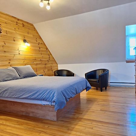 Auberge Le P'Tit Bonheur Saint-Laurent-de-l'ile d'Orleans المظهر الخارجي الصورة