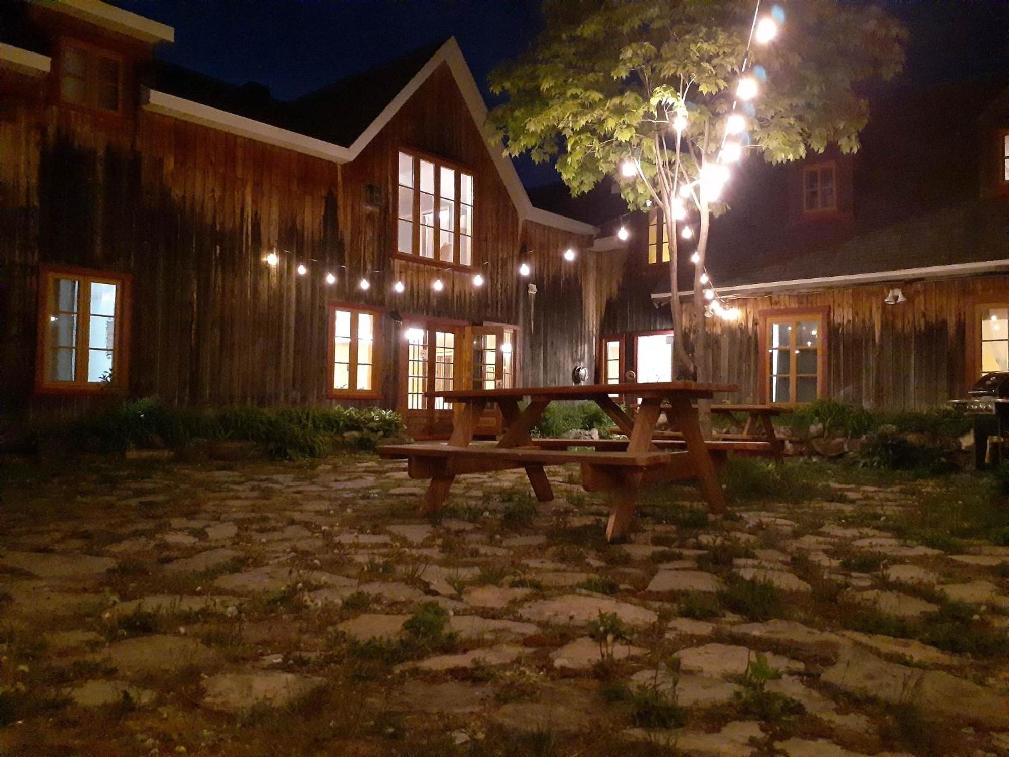 Auberge Le P'Tit Bonheur Saint-Laurent-de-l'ile d'Orleans المظهر الخارجي الصورة