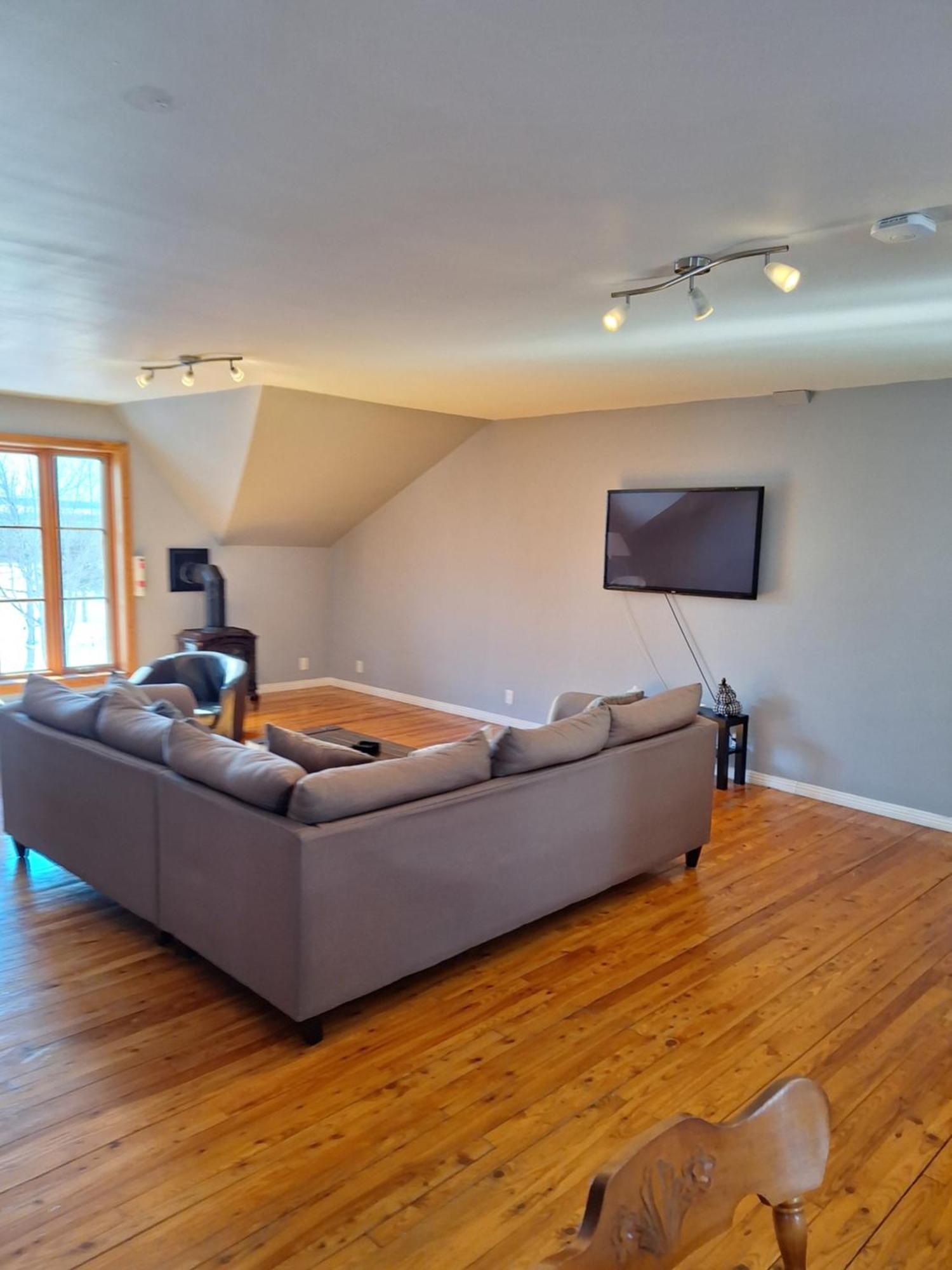 Auberge Le P'Tit Bonheur Saint-Laurent-de-l'ile d'Orleans المظهر الخارجي الصورة