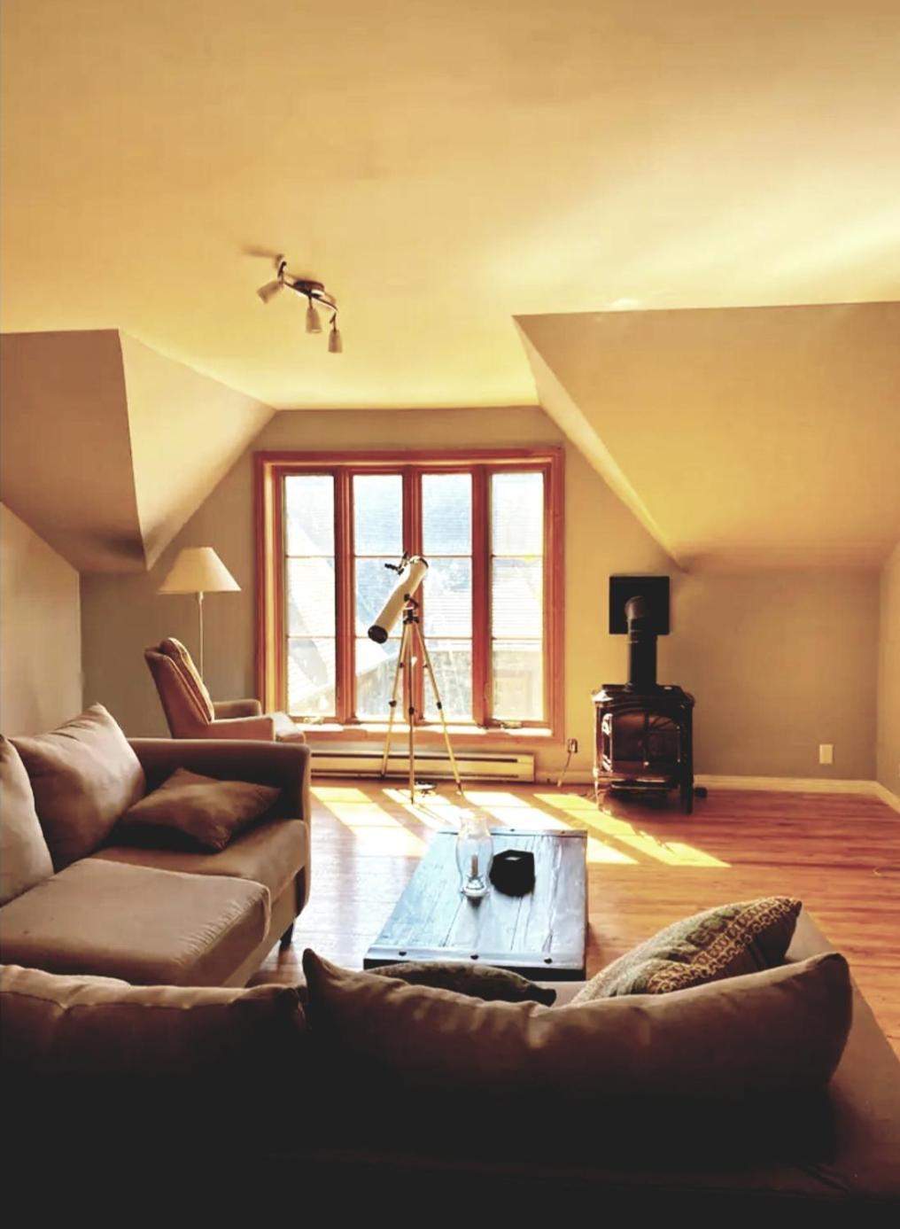 Auberge Le P'Tit Bonheur Saint-Laurent-de-l'ile d'Orleans المظهر الخارجي الصورة