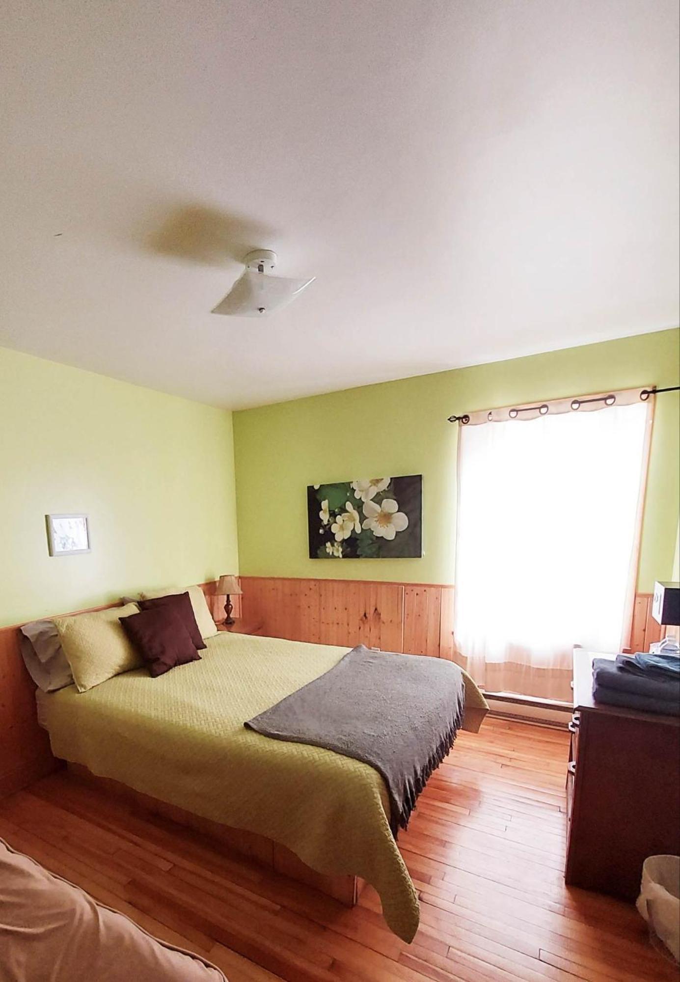 Auberge Le P'Tit Bonheur Saint-Laurent-de-l'ile d'Orleans المظهر الخارجي الصورة