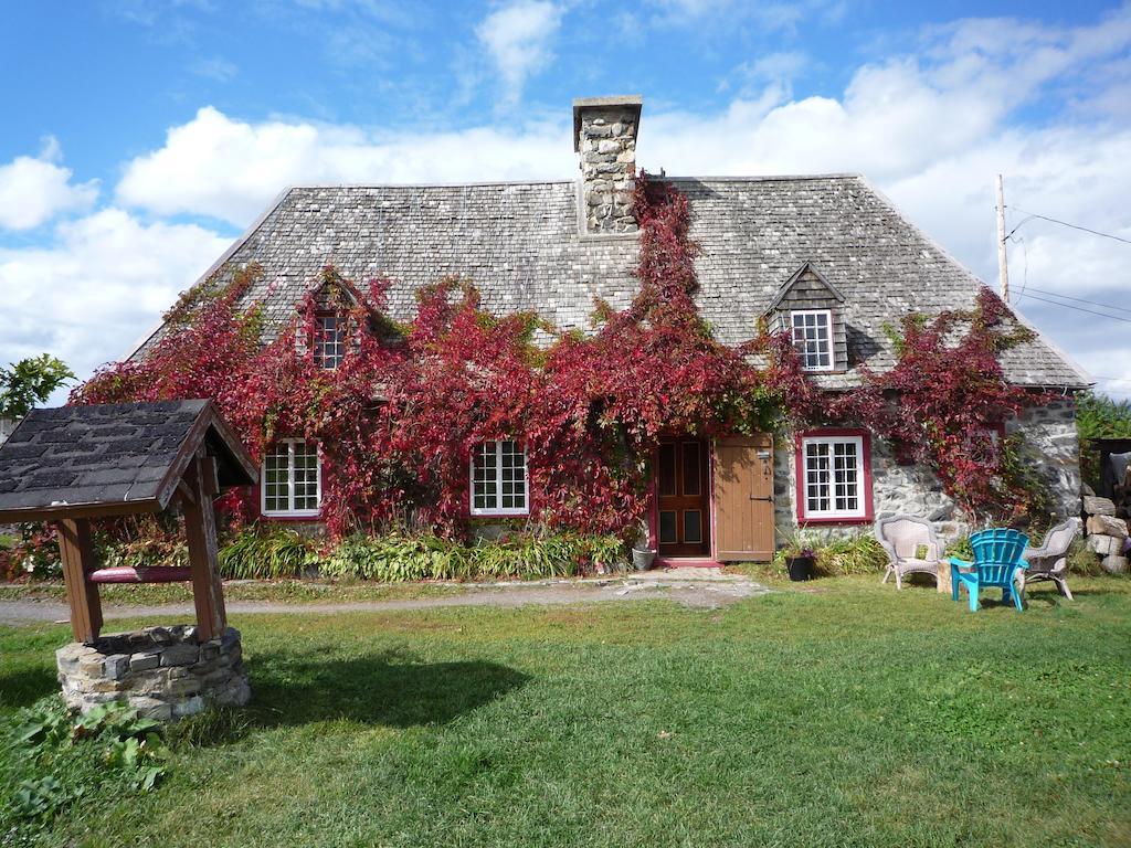 Auberge Le P'Tit Bonheur Saint-Laurent-de-l'ile d'Orleans المظهر الخارجي الصورة